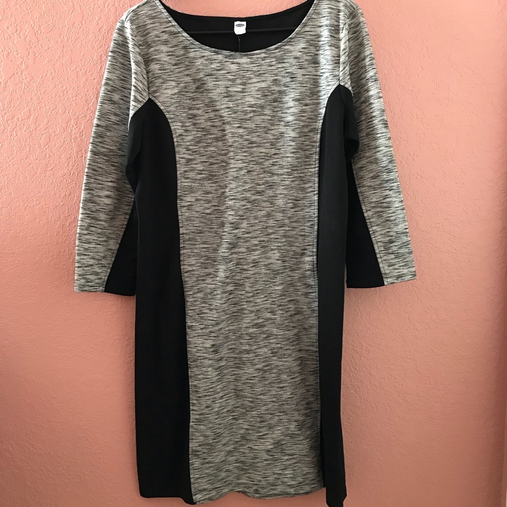 black and grey color-blocked dress